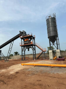 Centrale à béton, Quel est le prix d'une centrale à béton? Quel est le prix d'une centrale de béton automatique ?, Comment fonctionne un central à béton ? Comment appelle-t-on un camion qui transporte du béton ?, Ott globale, concrete batching plant, What is a concrete batch plant?, How much does a batch plant cost?